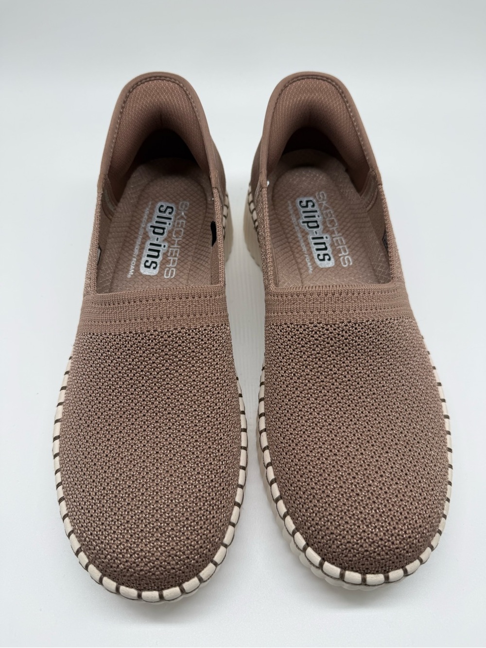 Skechers Women’s Wilshire Blvd Slip-Ins Casual Slip-On in Mocha Size 9 EUC